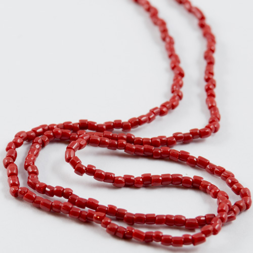 0185 12/0 3-cut bead dark red opaque