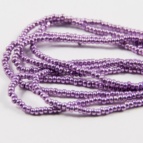 0216 13/0 Charlotte bead metallic violet