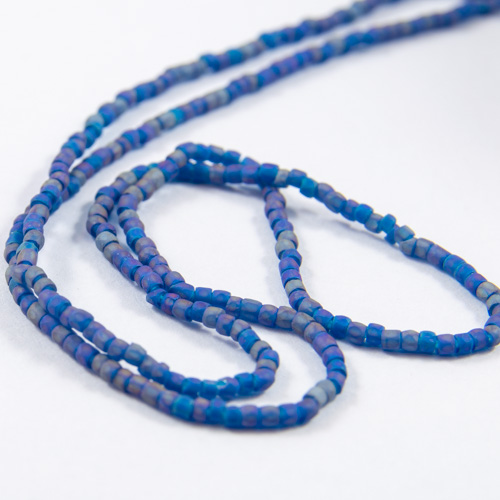 0282 12/0 3-cut bead capri blue iris matt