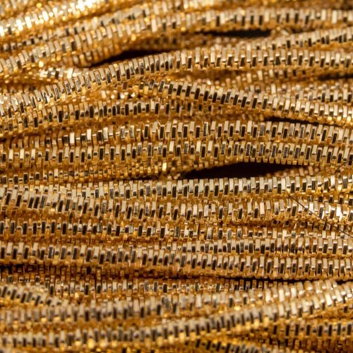 AA107. Cannetille frisée couleur or 1.3mm (3 mètres)