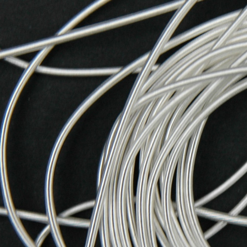 P07. Silver plated rough purl 1mm (2.5 meters)