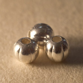 Perles plaquées argent ronde striée 2.5mm