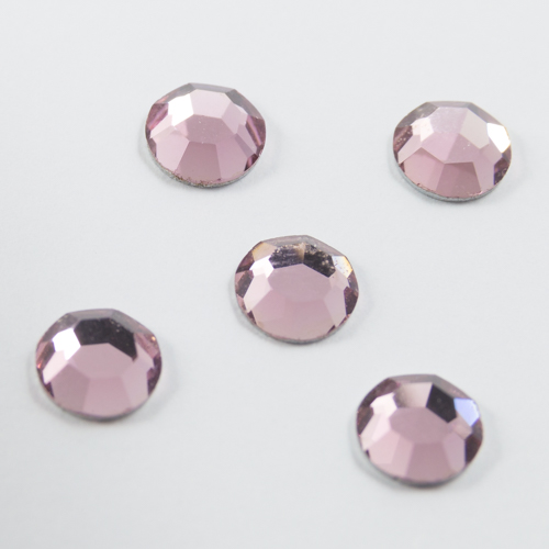 C03. Amethyst sew-on crystal 6.5mm