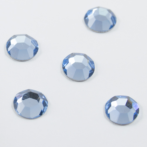 C15. Cristal à coudre 6.5mm light sapphire (saphir clair)