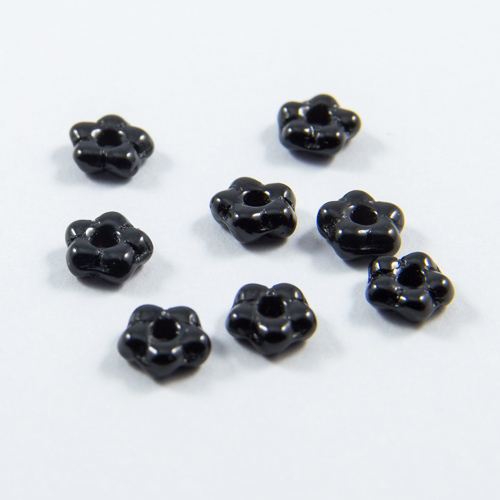 PF07. Perles fleur noir jet 5mm