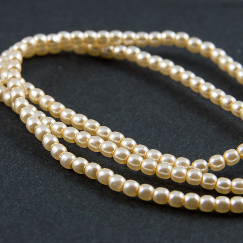 PR15. Round bead shiny cream 2mm