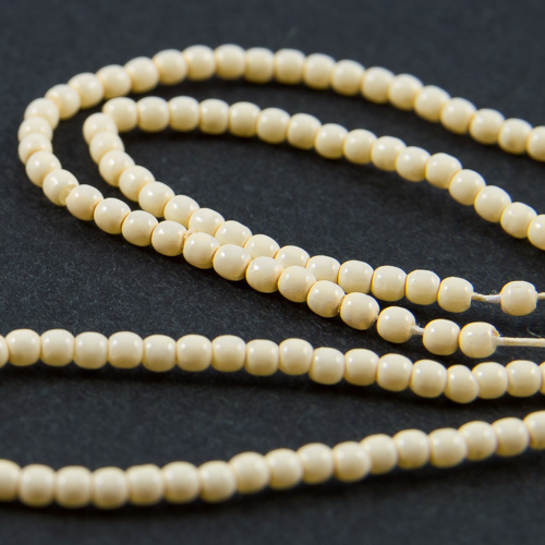 PR24. Perles rondes ivoire 2mm