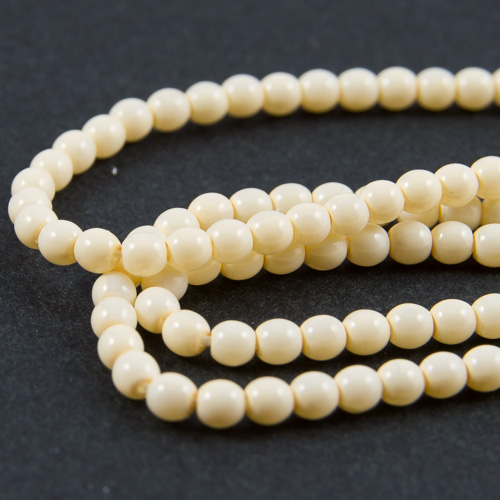 PR23. Perles rondes ivoire 3mm
