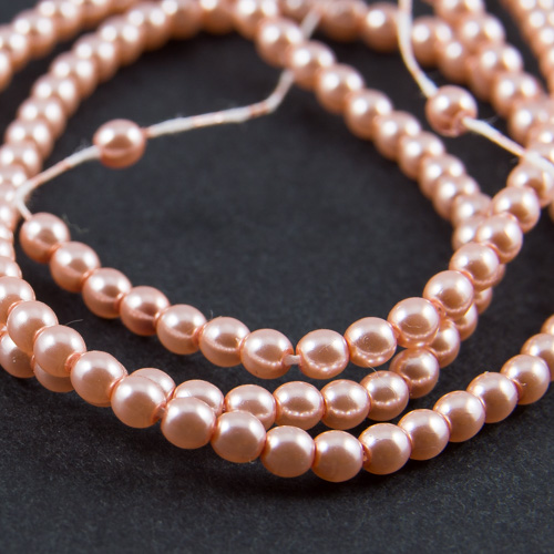 PR31. Round bead shiny peach 3mm