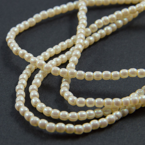 PR12. Round bead pearl 2mm