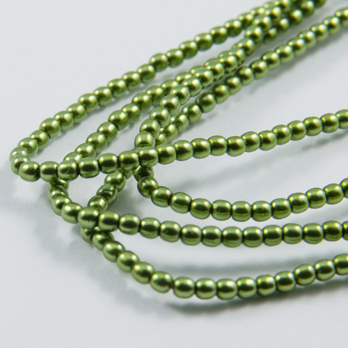 PR39. Round bead apple green 2mm